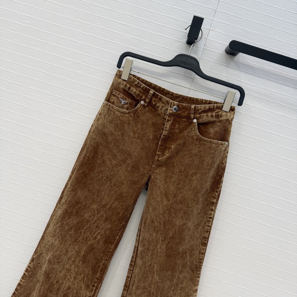 Джинсы женские фото 2