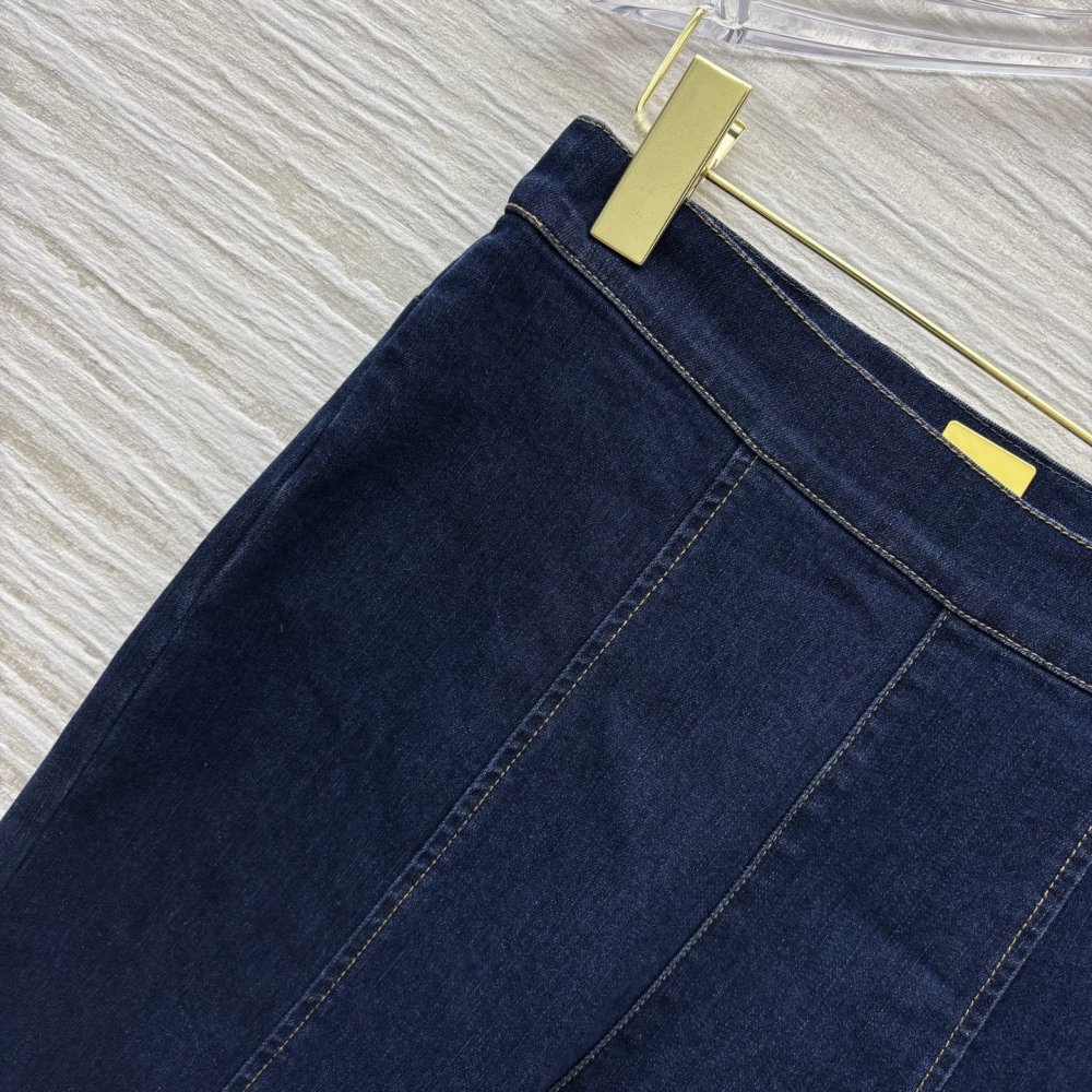 Джинсы женские фото 3