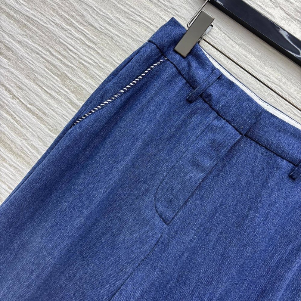 Джинсы женские фото 3