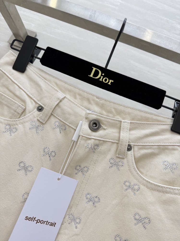 Джинсы женские фото 3