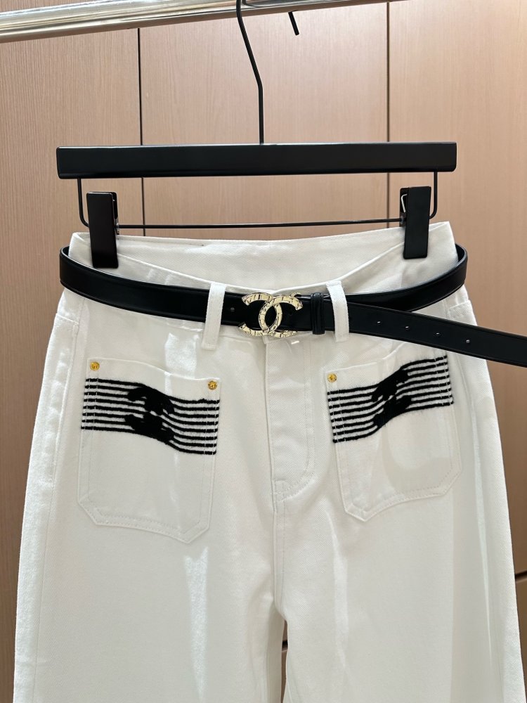 Джинсы женские фото 3