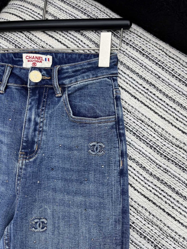 Джинсы женские фото 3