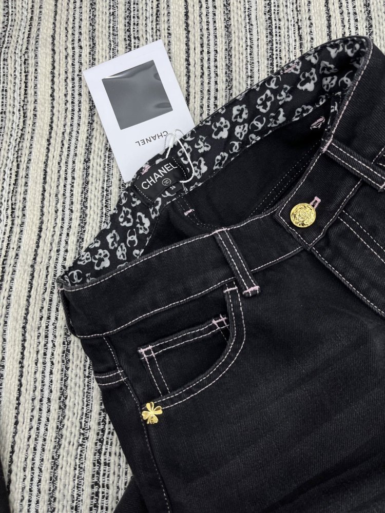 Джинсы женские фото 3