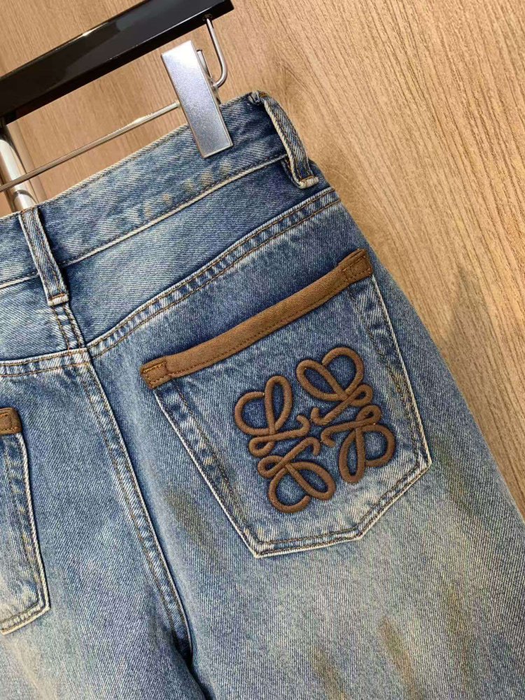 Джинсы женские фото 3