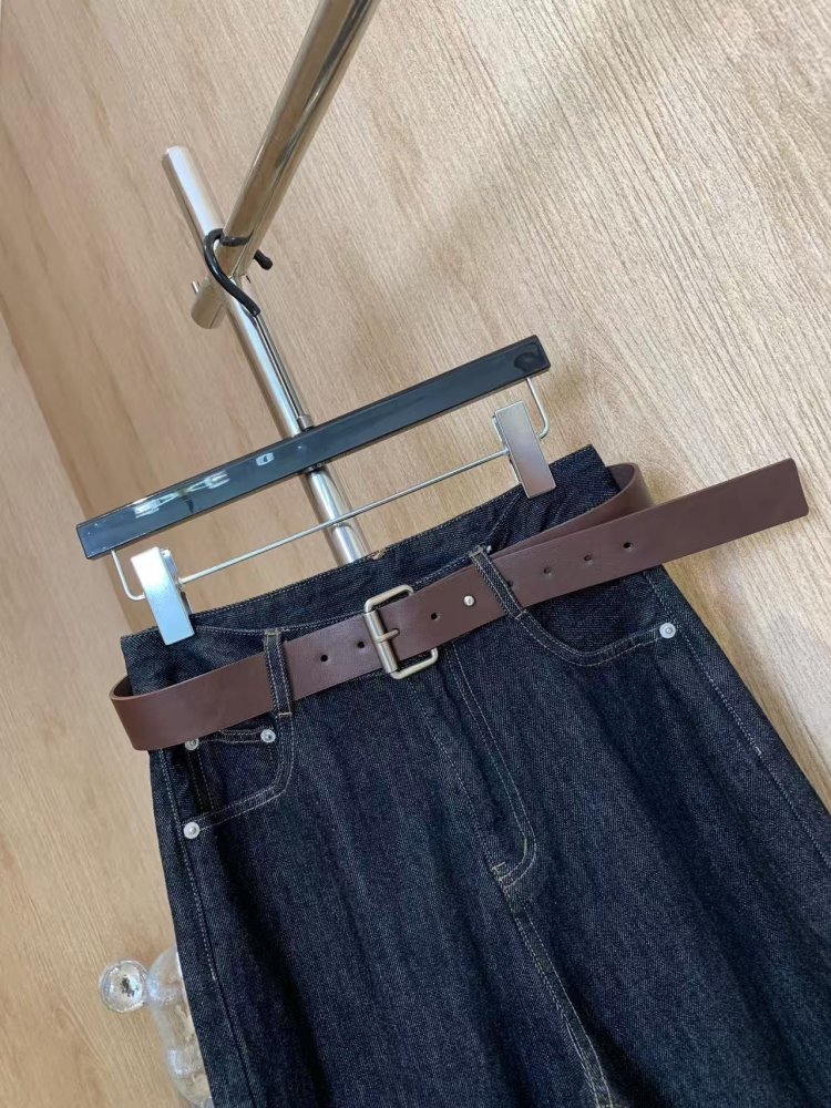 Джинсы женские фото 3