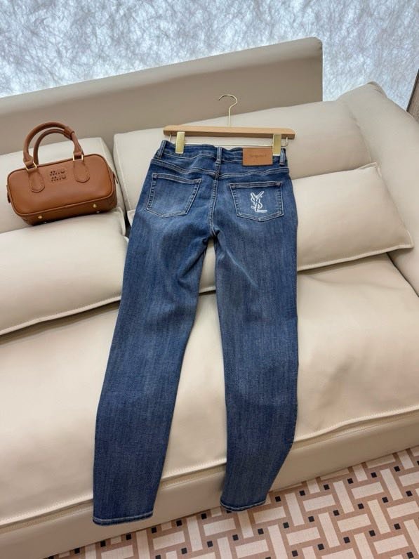 Jeans women's фото 3