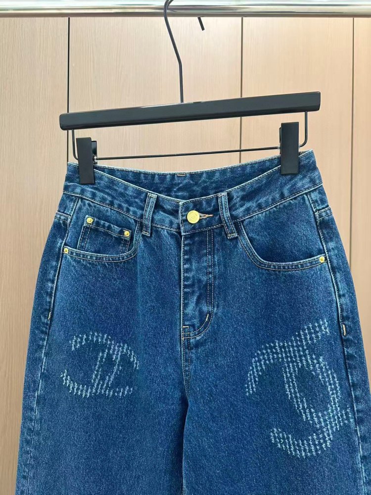 Джинсы женские фото 3