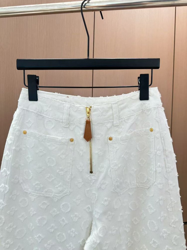 Джинсы женские фото 3