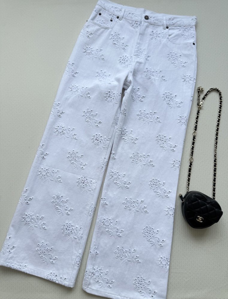 Джинсы женские фото 3