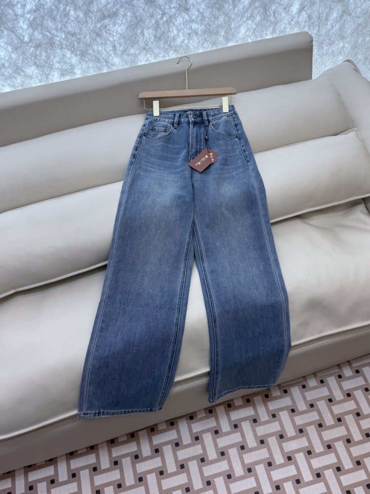 Джинсы женские фото 3