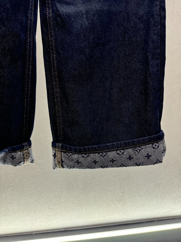 Джинсы женские фото 3