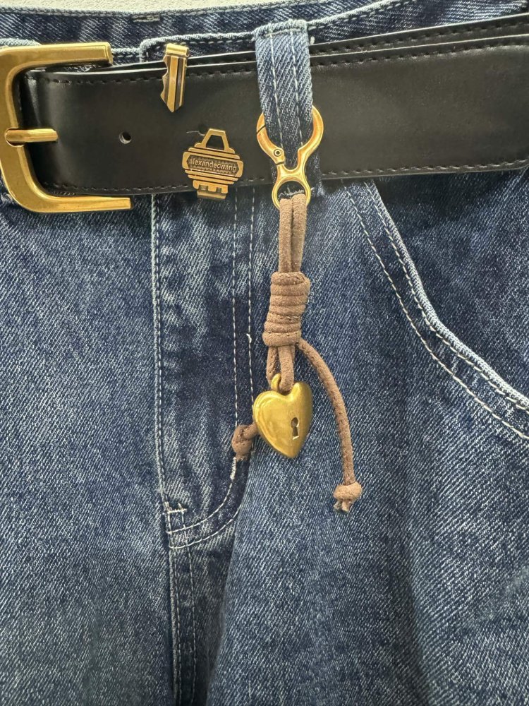 Джинсы женские фото 3