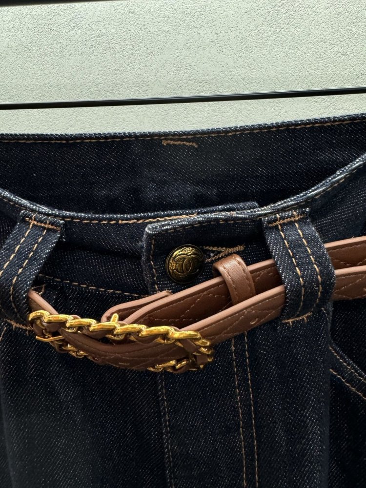 Джинсы женские фото 3