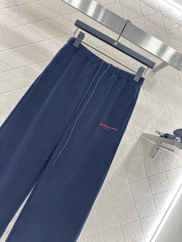 Джинсы женские фото 3