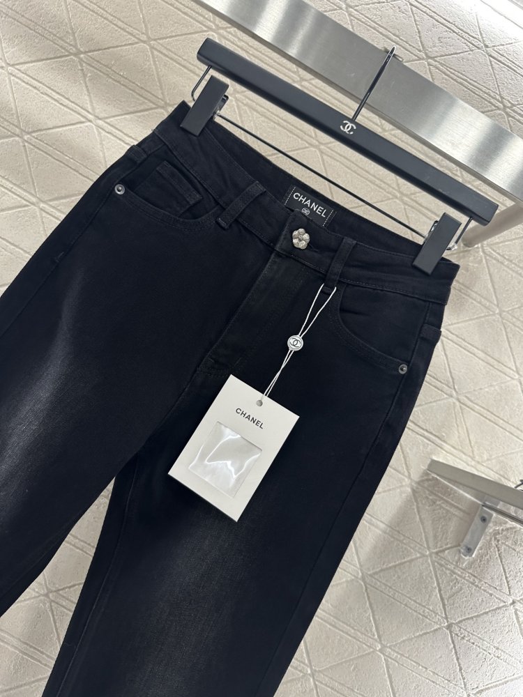 Джинсы женские фото 3