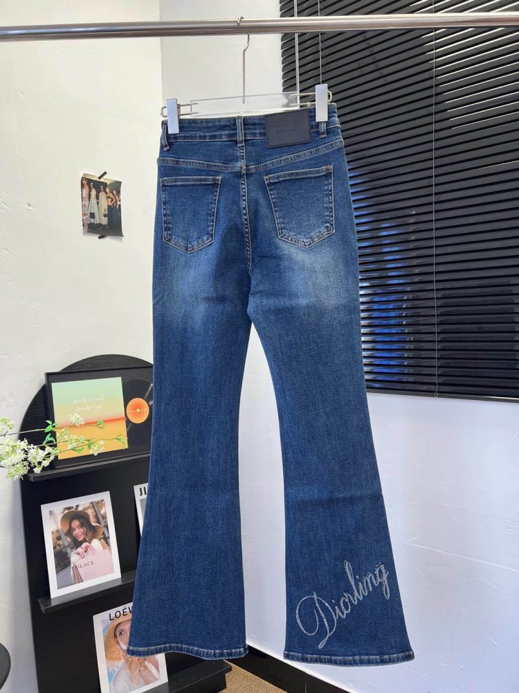 Джинсы женские фото 3