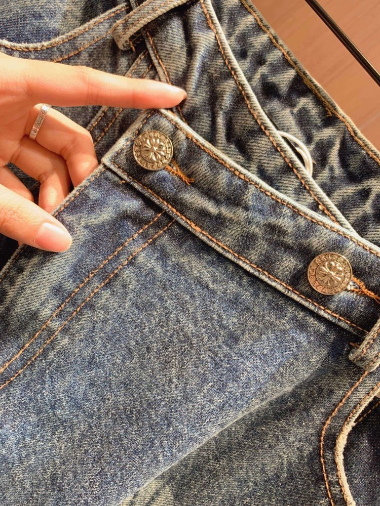 Джинси жіночі фото 3