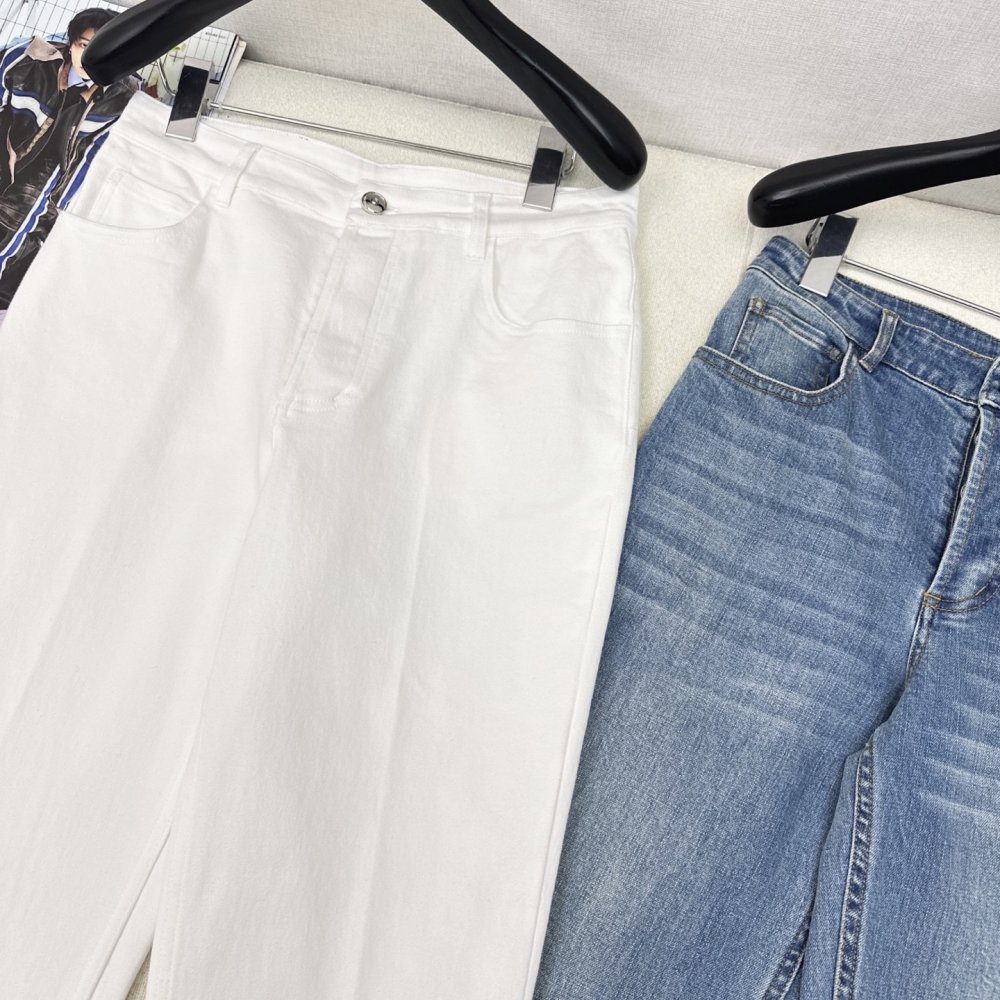 Джинсы женские фото 3