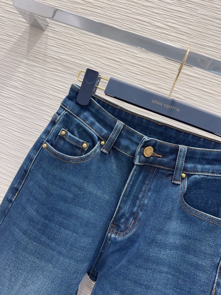 Джинсы женские фото 3