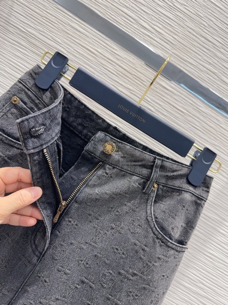 Джинсы женские фото 3