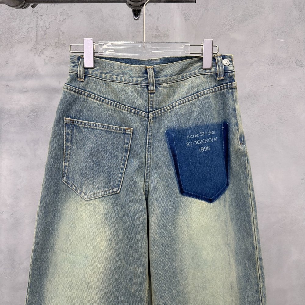 Джинсы женские фото 3