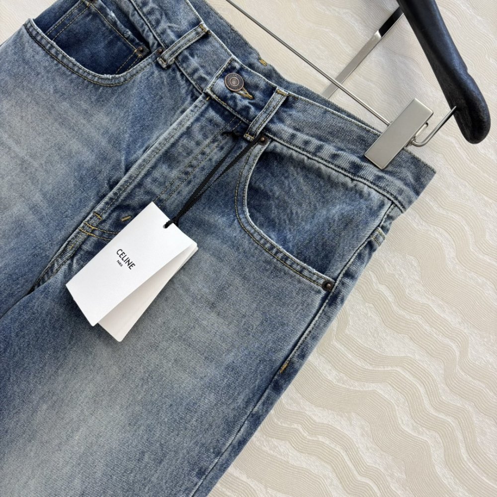 Джинсы женские фото 3