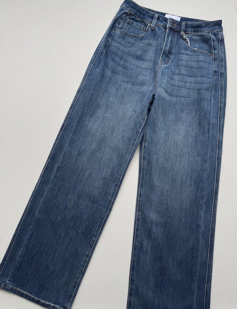 Джинсы женские фото 3