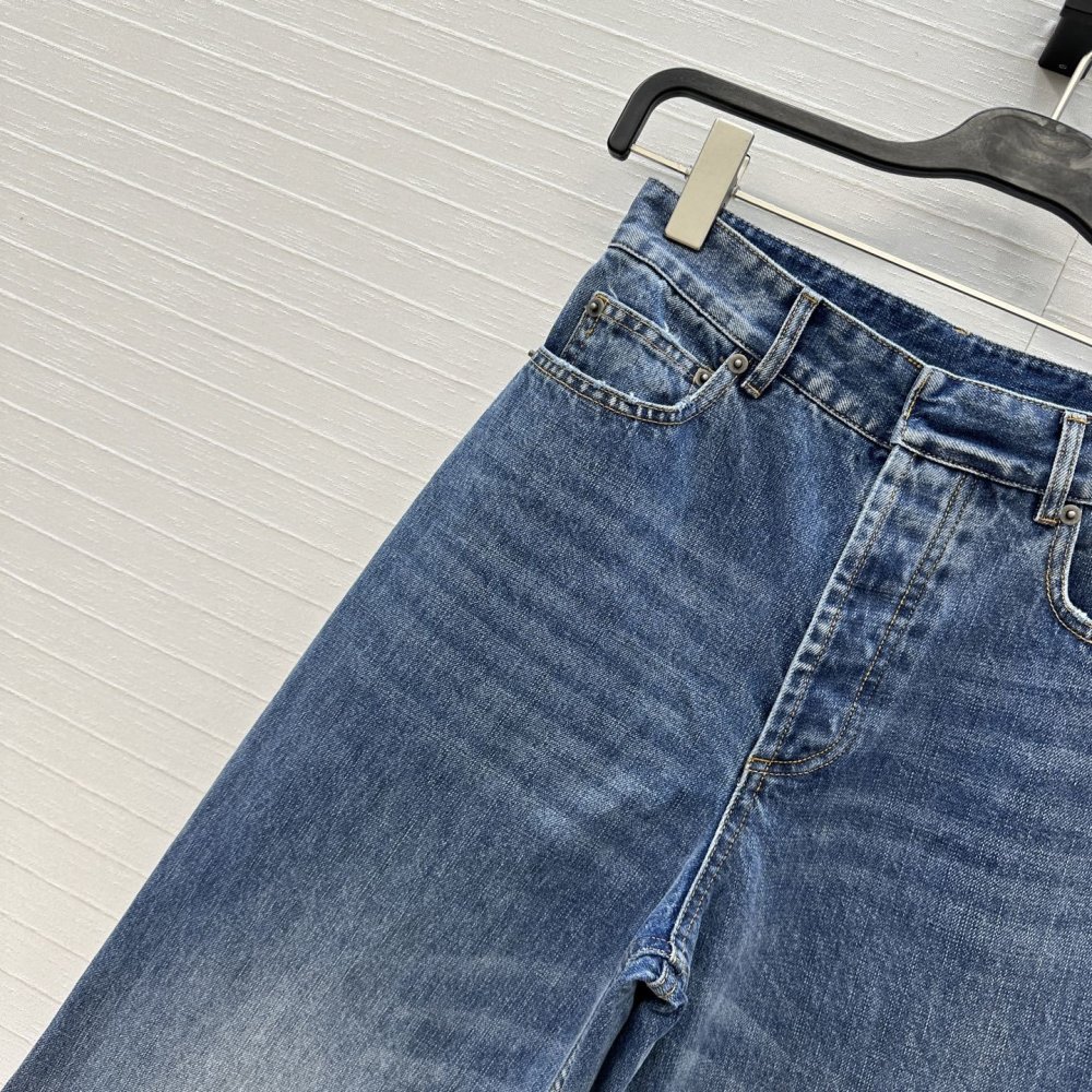 Jeans women's фото 3