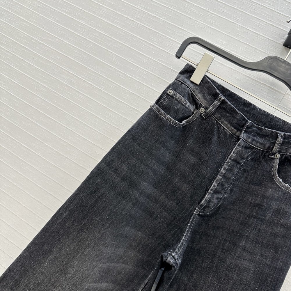 Джинсы женские фото 3