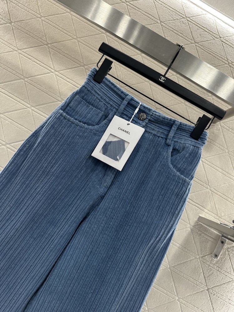 Джинсы женские фото 3