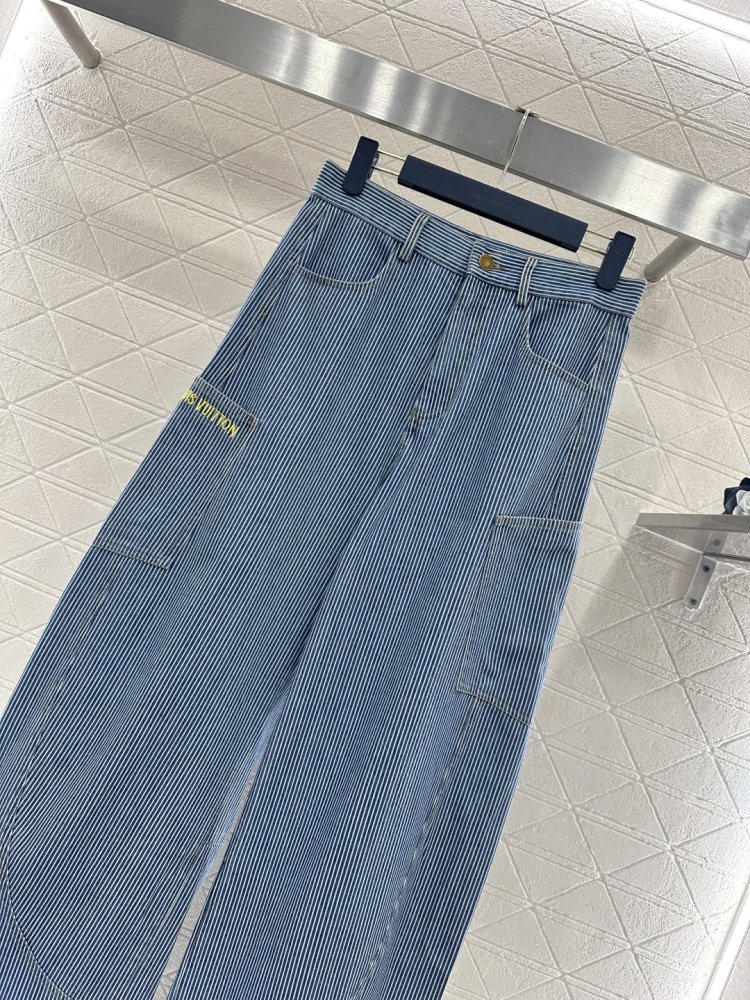 Джинсы женские фото 3