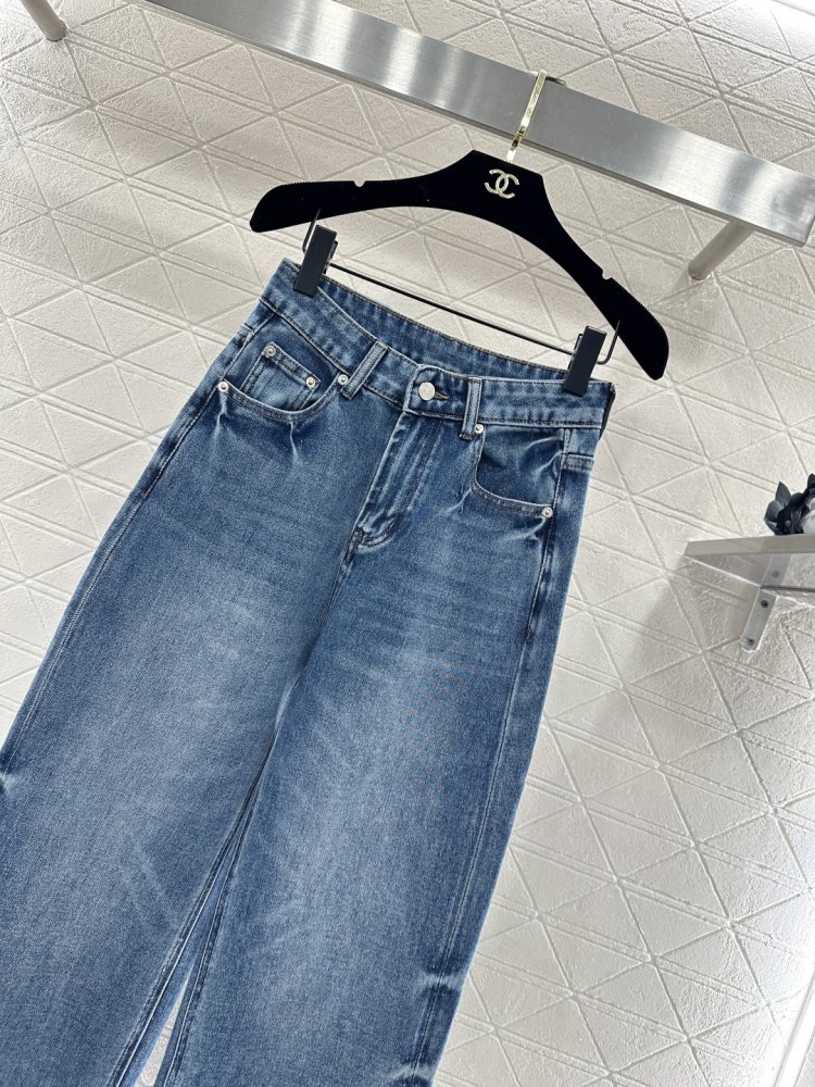 Джинсы женские фото 3