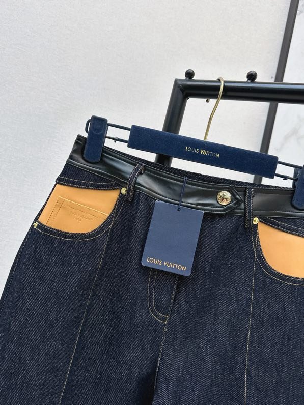 Джинсы женские фото 3