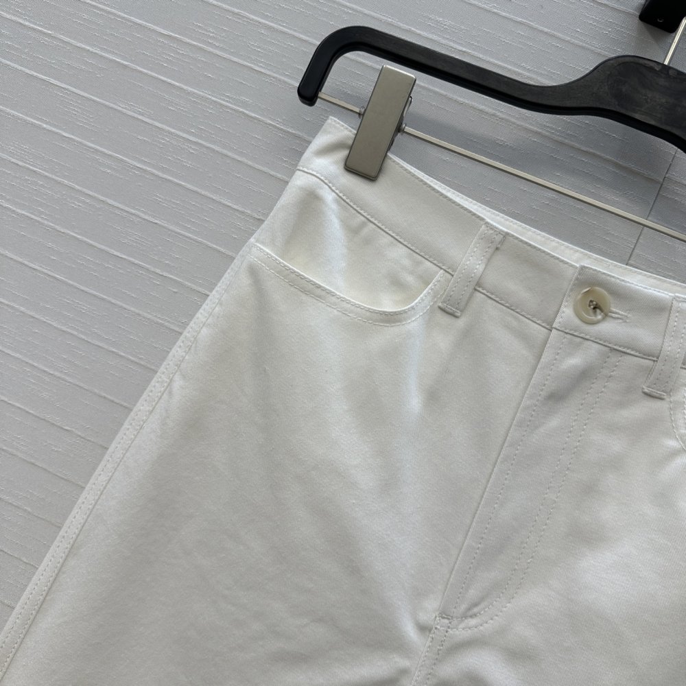 Джинсы женские фото 3