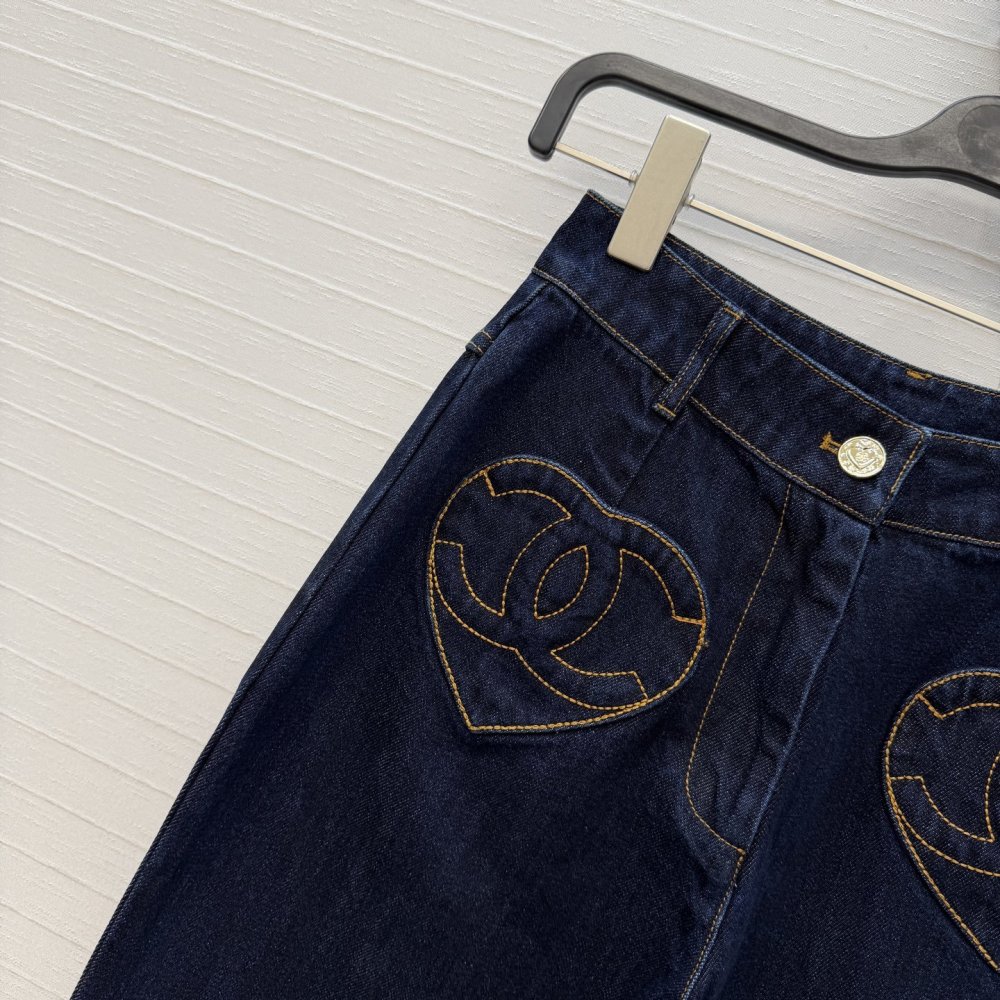 Джинсы женские фото 3