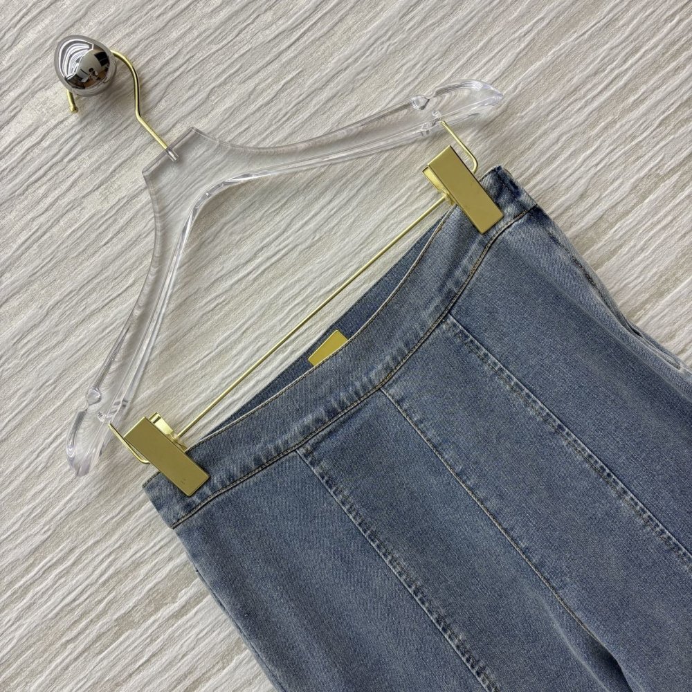 Джинсы женские фото 4