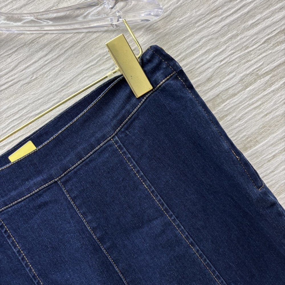 Джинсы женские фото 4