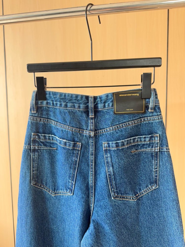 Джинсы женские фото 4