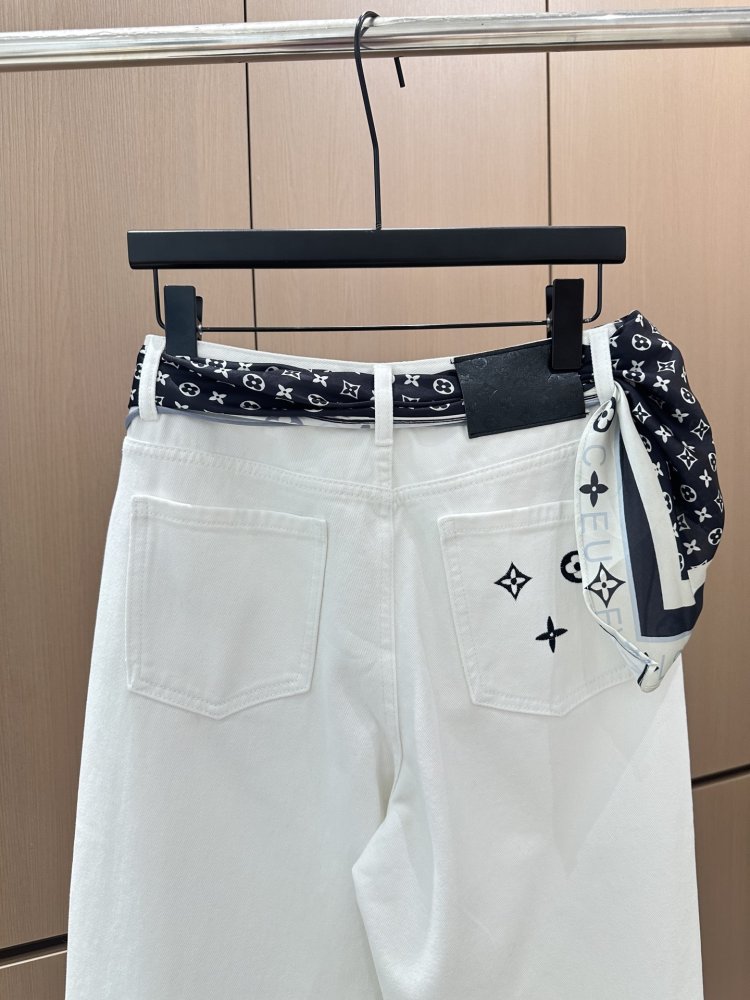 Джинсы женские фото 4