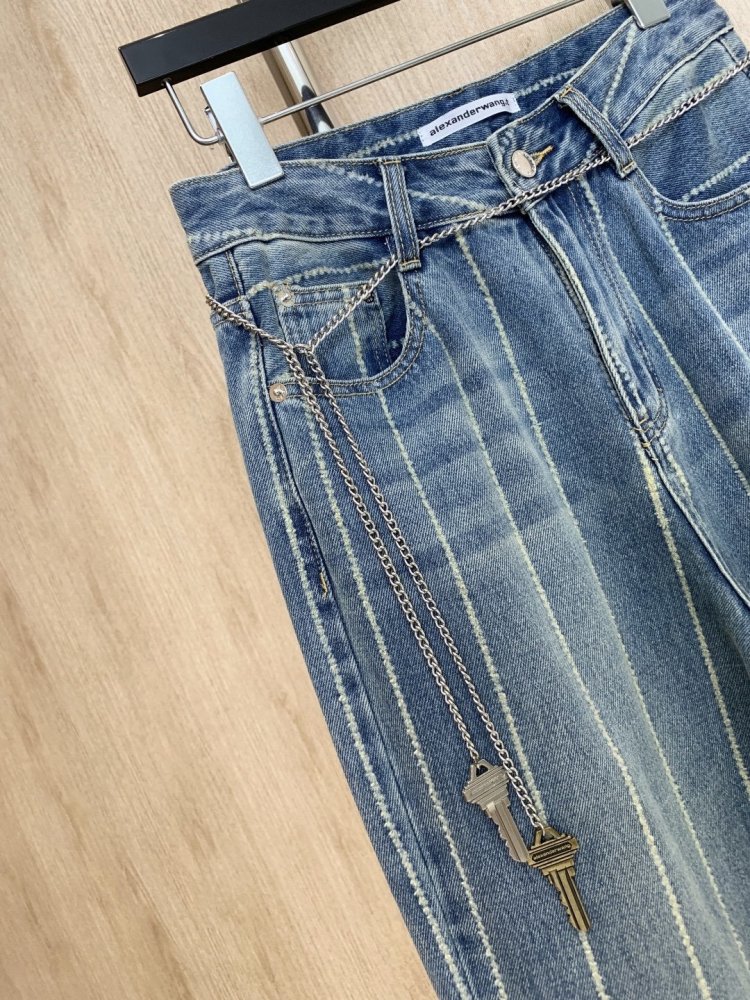 Джинсы женские фото 4