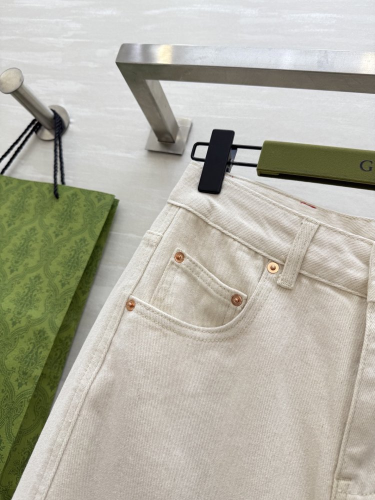 Джинсы женские фото 4