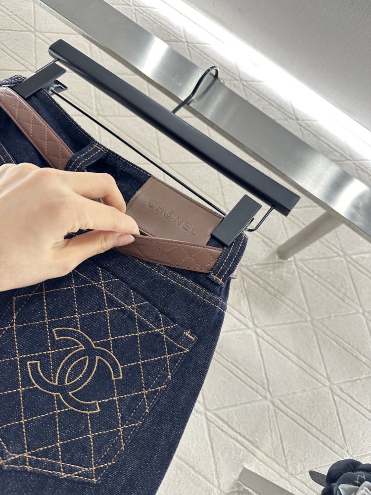 Джинсы женские фото 4