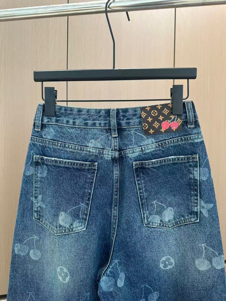 Джинсы женские фото 4