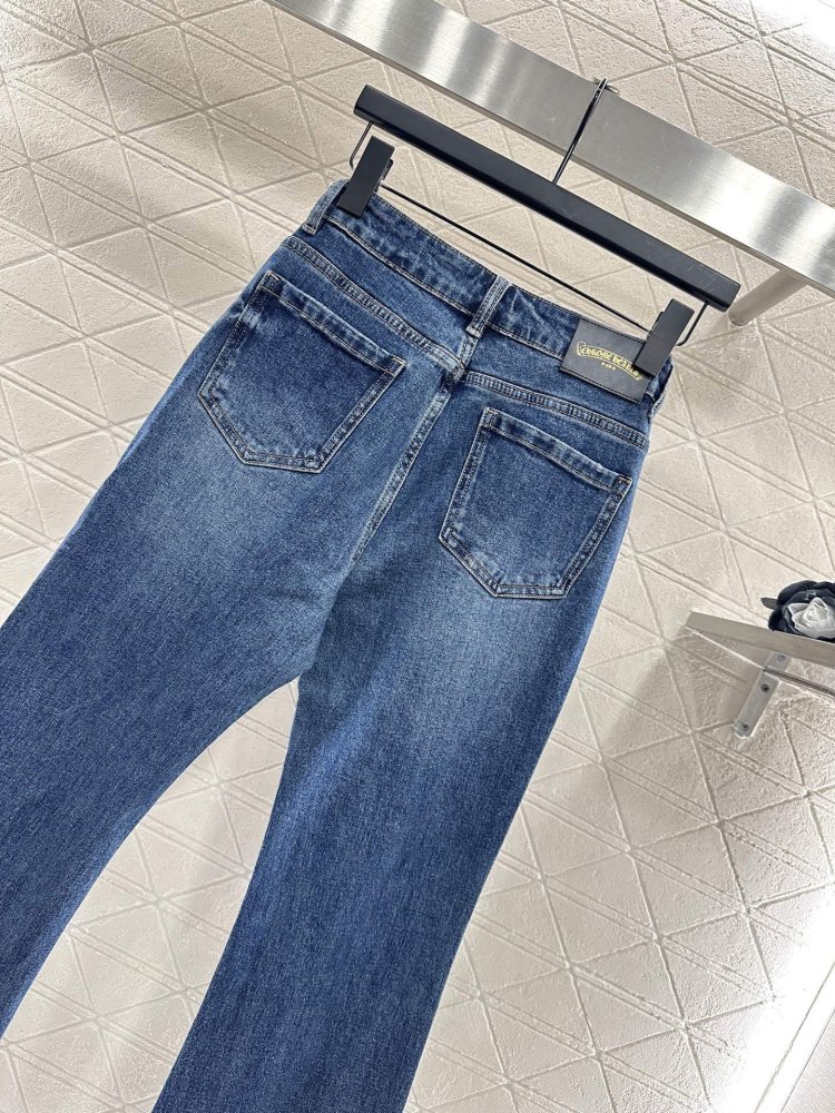 Джинсы женские фото 4