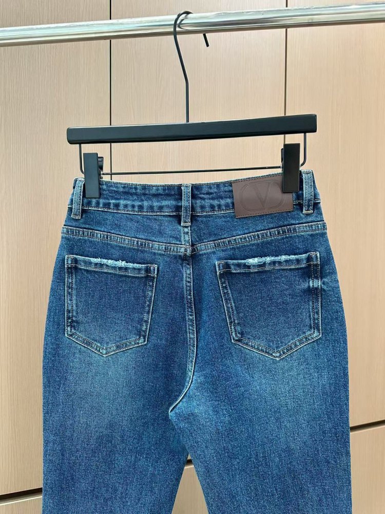 Джинсы женские фото 4