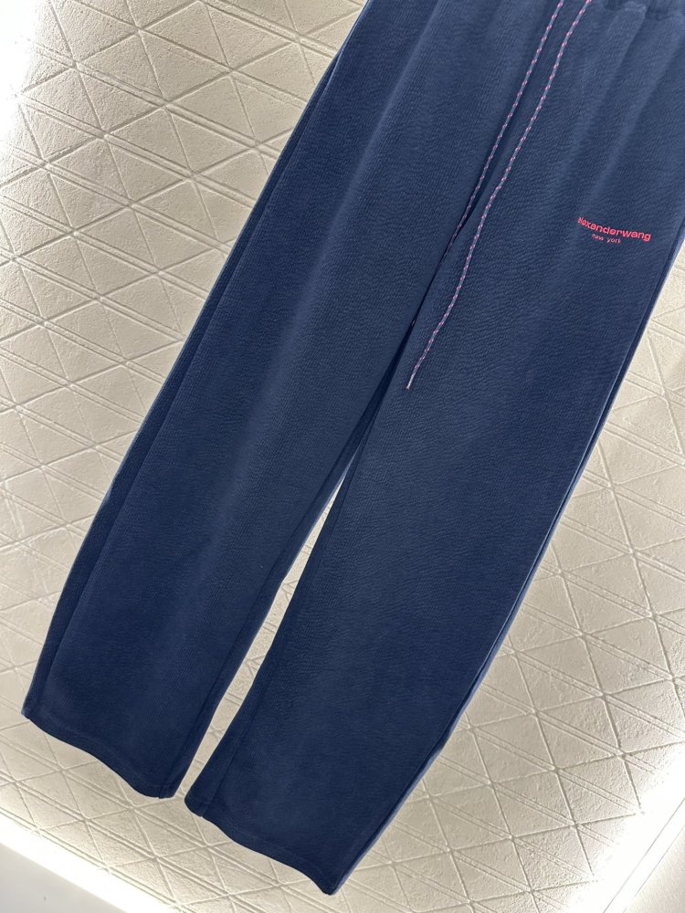 Джинсы женские фото 4