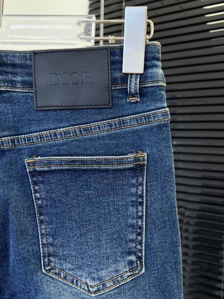 Джинсы женские фото 4