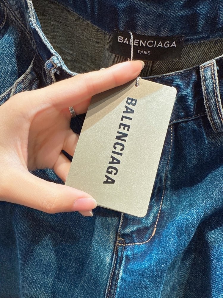 Джинсы женские фото 4