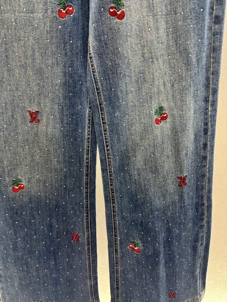 Джинсы женские фото 4