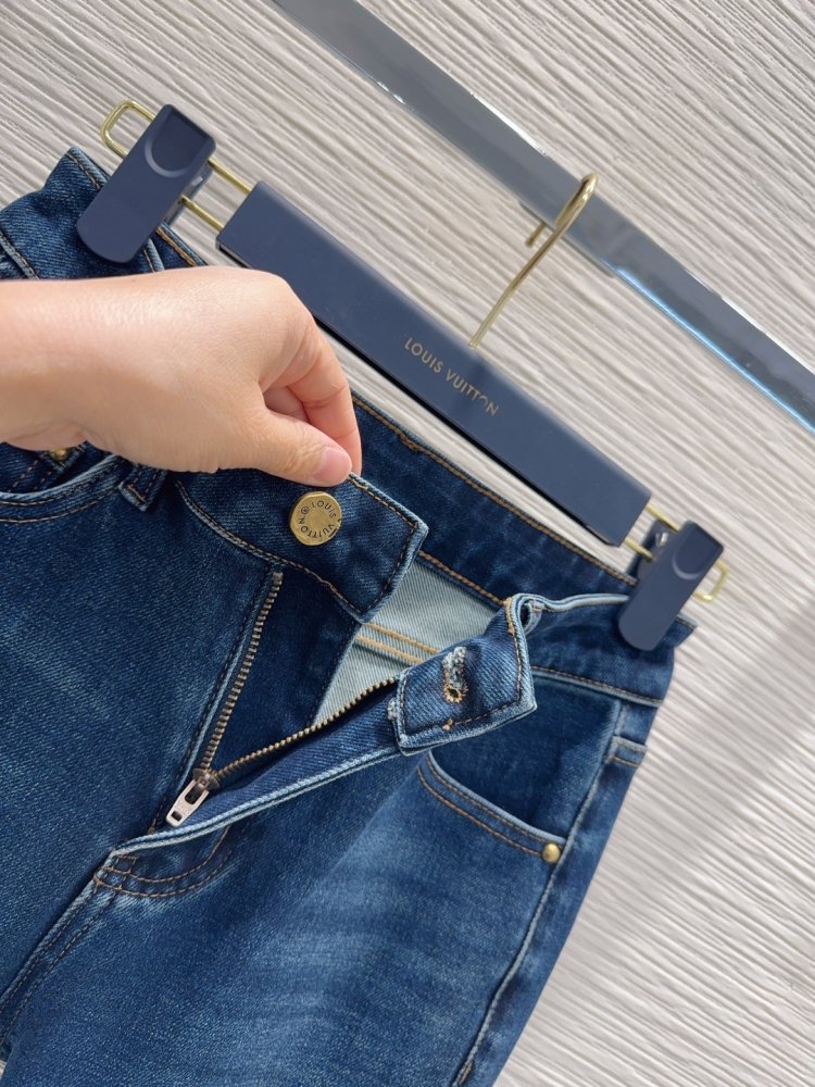 Джинсы женские фото 4